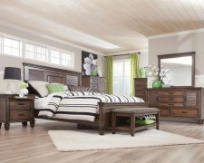 Franco 4-piece Queen Bedroom Set Burnished Oak (image for) Franco 4-piece Queen Bedroom Set Burnished Oak