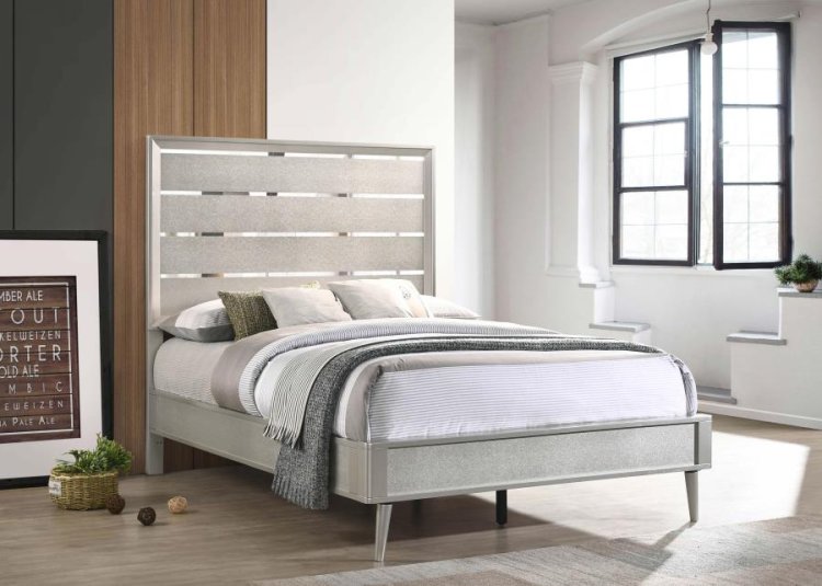 Ramon Wood Full Panel Bed Metallic Sterling