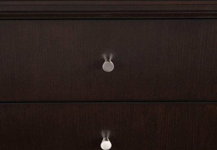 Emberlyn 4-piece Queen Bedroom Set Brown