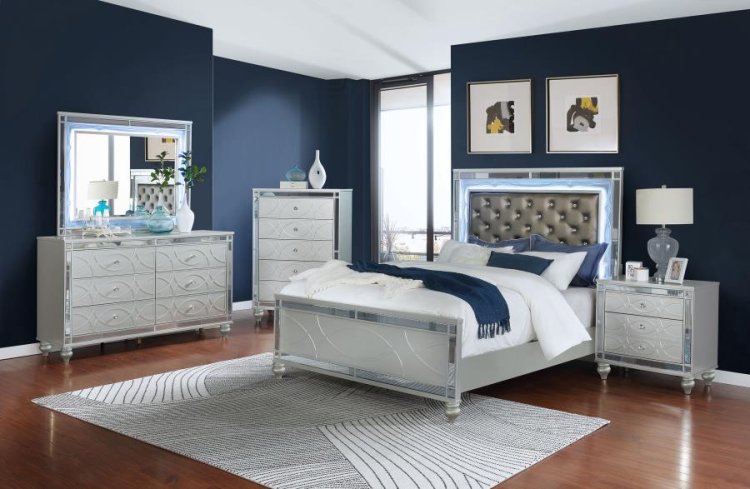 Modal Additional Images for Gunnison Wood Queen LED Panel Bed Silver Metallic