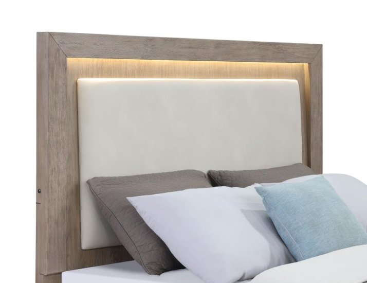 Kenora 4-piece California King Bedroom Set Barley Brown