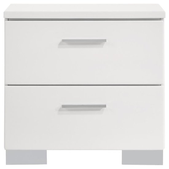 Jeremaine 4-piece California King Bedroom Set White