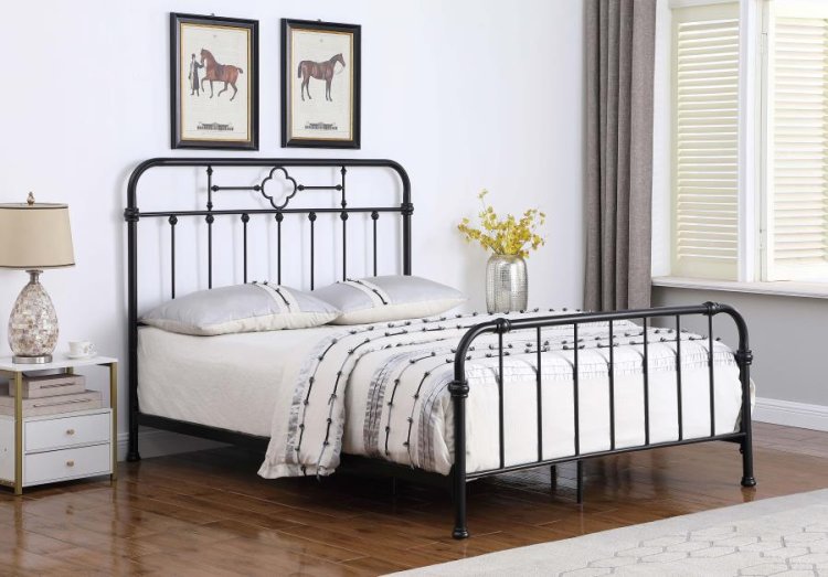 Packlan Metal Queen Open Frame Bed Matte Black