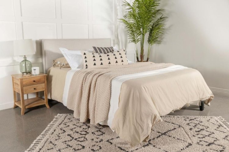 Modal Additional Images for Izzy Upholstered Queen or Full Panel Headboard Sand